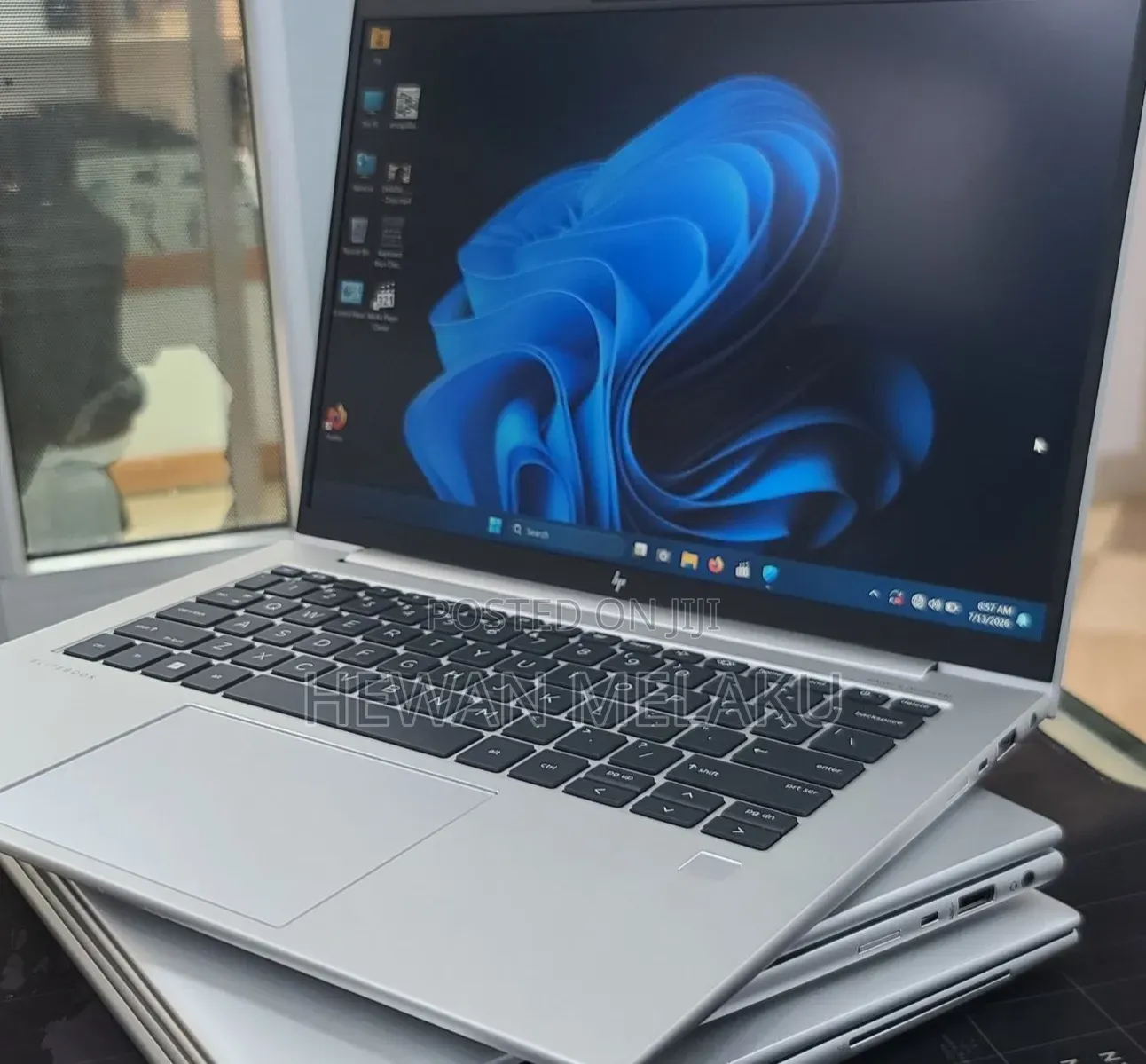 New Laptop HP EliteBook 840 G10 16GB Intel Core i7 SSD 512GB