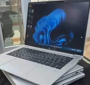 New Laptop HP EliteBook 840 G10 16GB Intel Core i7 SSD 512GB