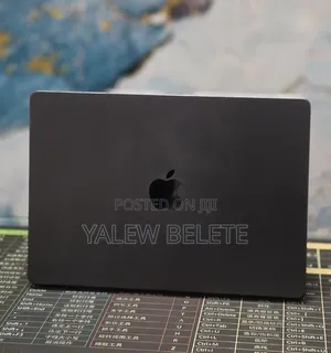 New Laptop Apple MacBook Pro 2024 M4 16GB Apple M4 SSD 512GB