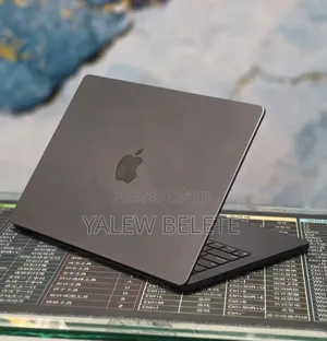 New Laptop Apple MacBook Pro 2024 M4 16GB Apple M4 SSD 512GB
