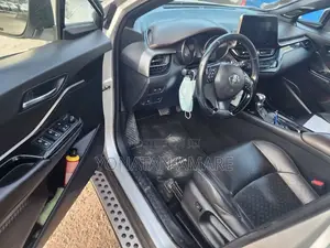Toyota C-HR 2017