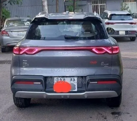 BYD Yuan Up 2025 Gray