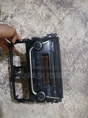 Toyota Original Factory Radio CD Player – 86120-0d710-B