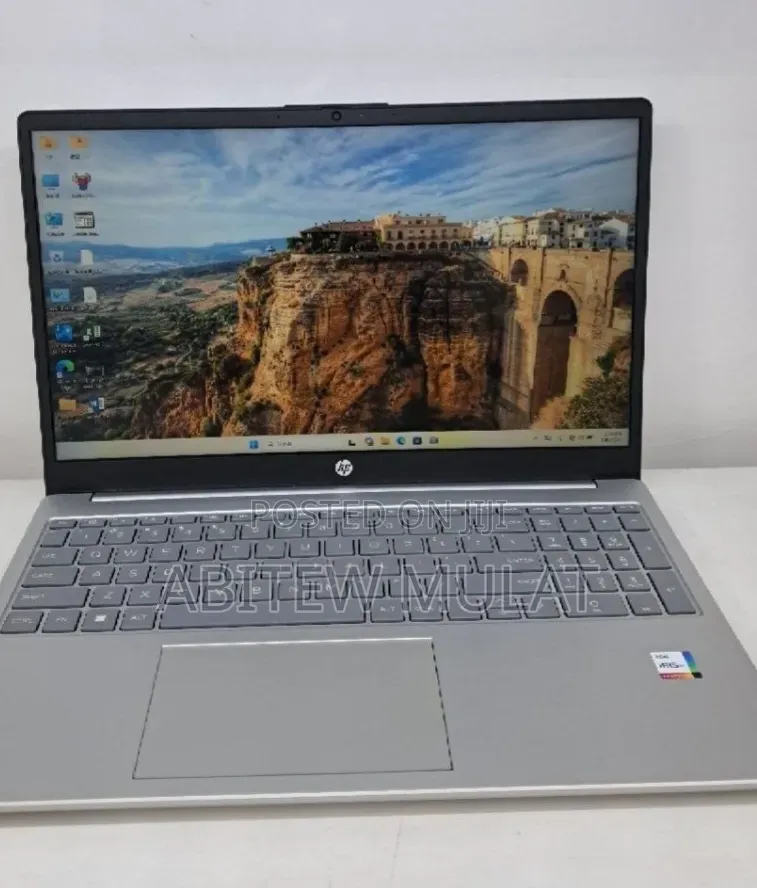 New Laptop HP Stream Notebook 16GB Intel Core i7 SSD 1T