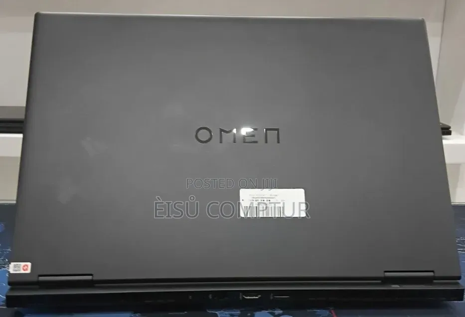 New Laptop HP OmniBook 5 16" 16GB Intel Core i9 SSD 1T