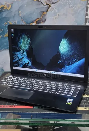 New Laptop HP Pavilion Power 15 16GB Intel Core i7 SSD 256GB