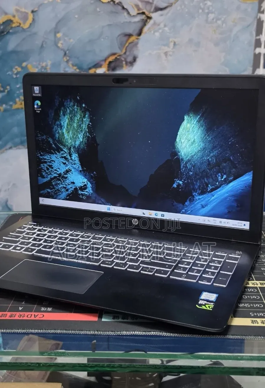New Laptop HP Pavilion Power 15 16GB Intel Core i7 SSD 256GB
