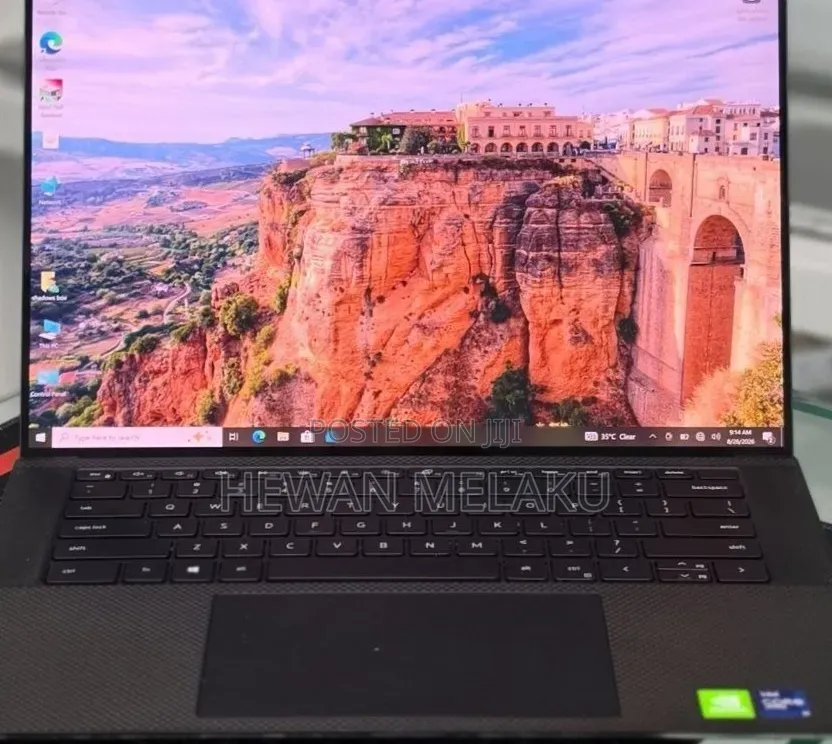 New Laptop Dell Precision 5560 16GB Intel Core i9 SSD 512GB