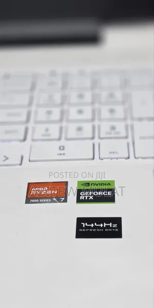 New Laptop HP Victus 16 16GB AMD Ryzen 7 SSD 1T