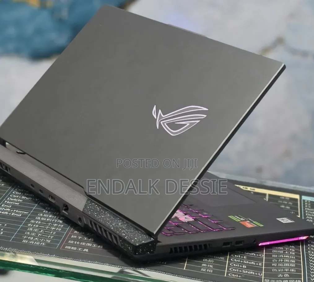 New Laptop Asus ROG Strix G17 16GB AMD Ryzen 9 SSD 1T