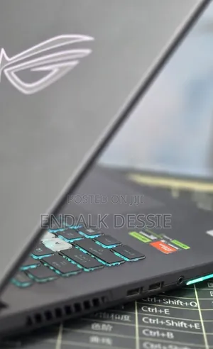 New Laptop Asus ROG Strix G17 16GB AMD Ryzen 9 SSD 1T
