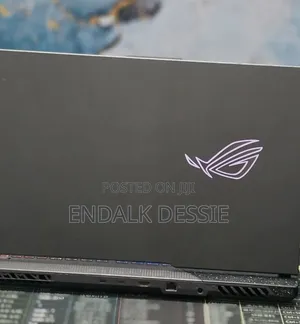 New Laptop Asus ROG Strix G17 16GB AMD Ryzen 9 SSD 1T