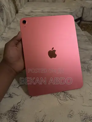Apple iPad (2025) 128 GB Red