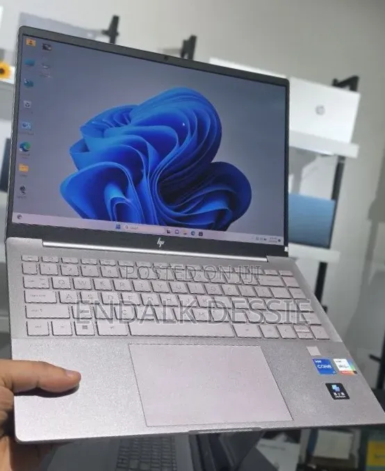 New Laptop HP Pavilion 14 16GB Intel Core i7 SSD 1T
