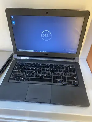 Laptop Dell Latitude 3340 4GB Intel Pentium HDD 320GB