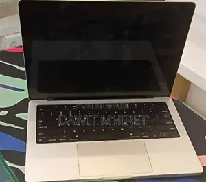 New Laptop Apple MacBook Pro 2021 M1 16GB Apple M1 Pro SSD 512GB