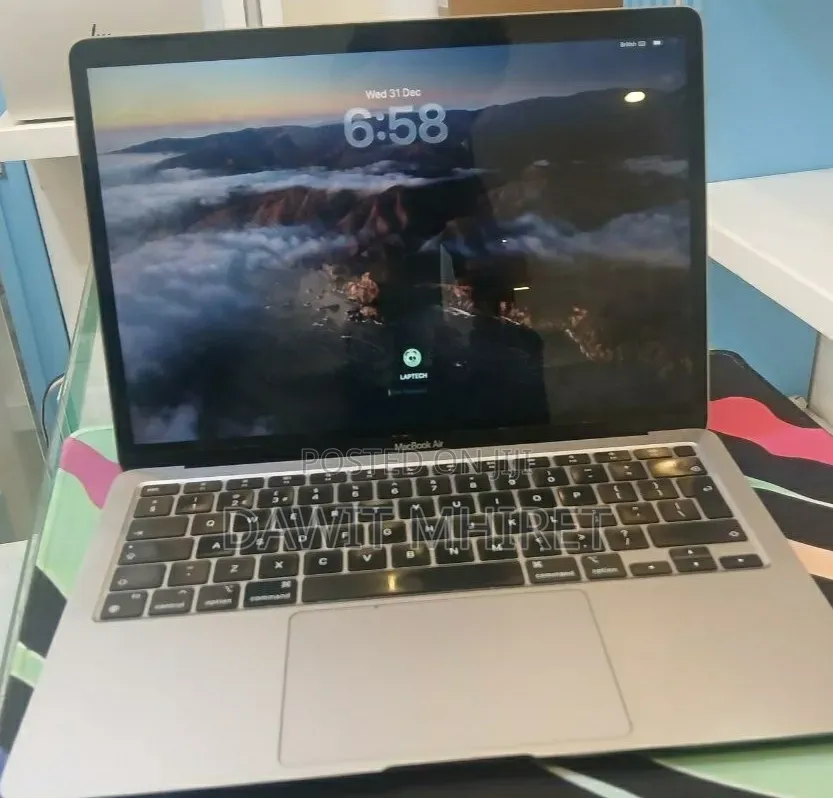 New Laptop Apple MacBook Air 2020 M1 8GB Apple M1 SSD 256GB