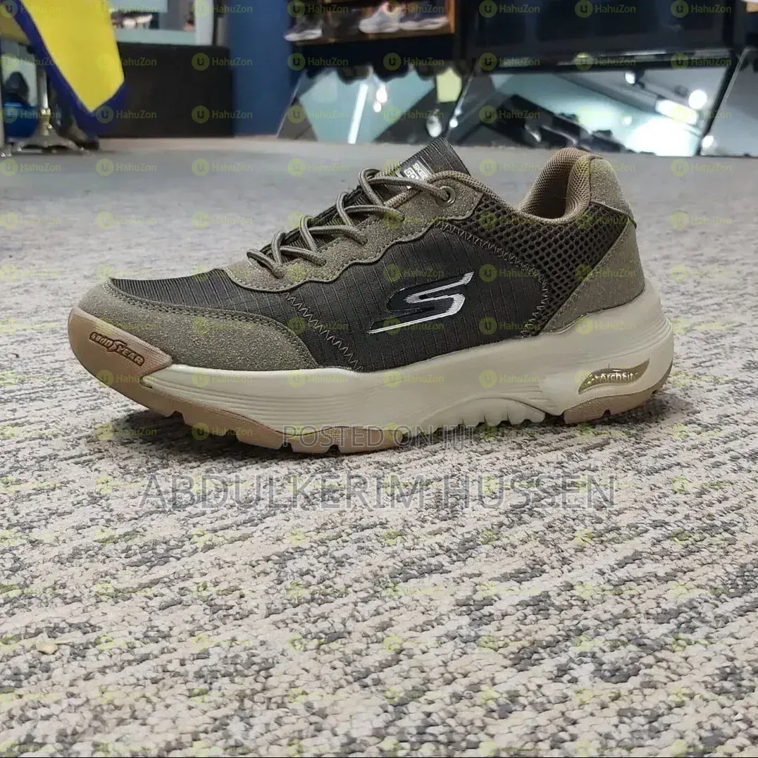 Skechers Men Shoes