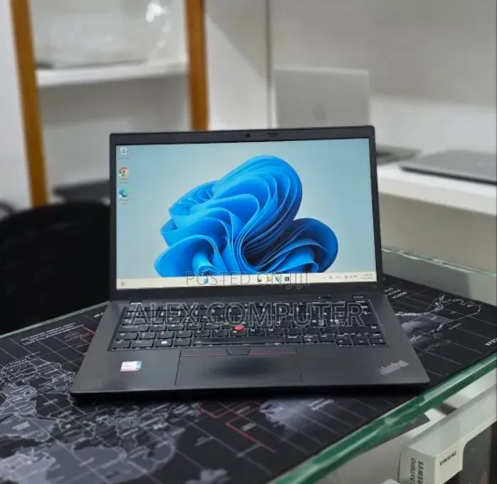 New Laptop Lenovo ThinkPad T14 16GB Intel Core i5 SSD 256GB