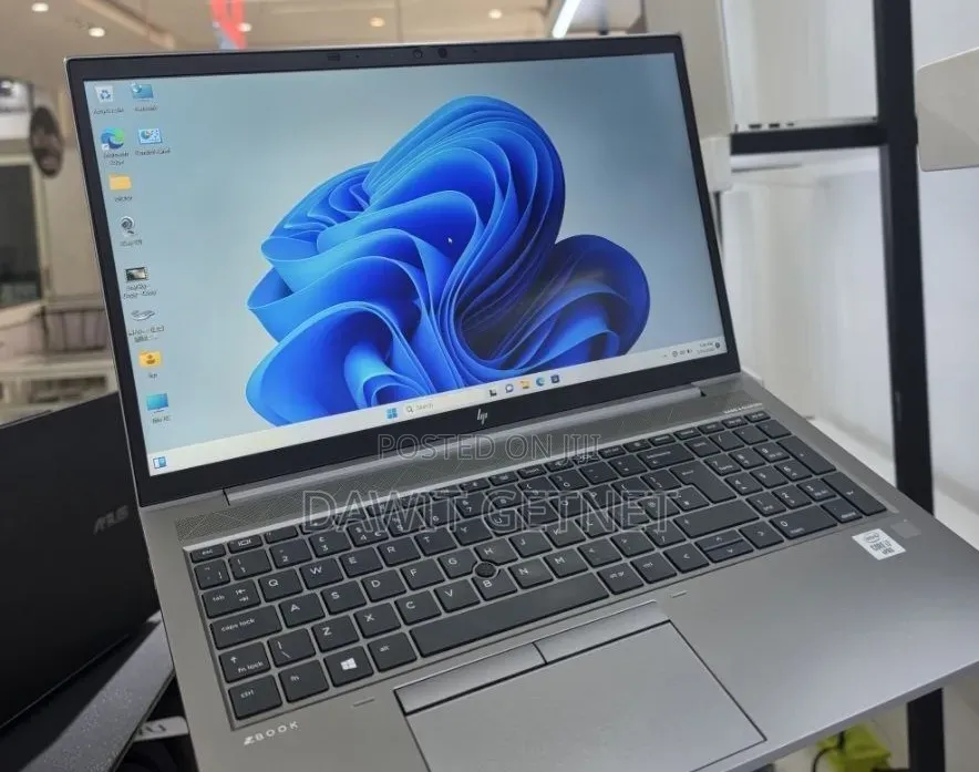 New Laptop HP ZBook 14 16GB Intel Core i7 SSD 512GB