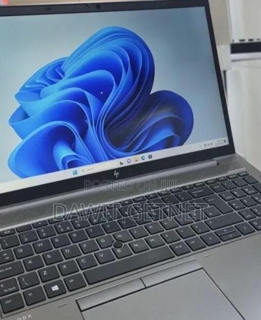 New Laptop HP ZBook 14 16GB Intel Core i7 SSD 512GB