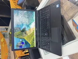 New Laptop Dell Latitude 15 5580 16GB Intel Core i7 SSD 512GB