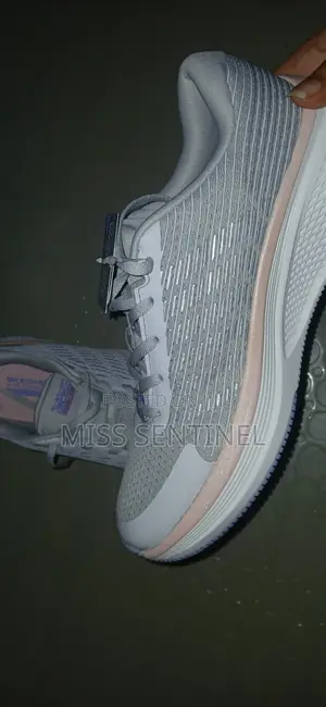 Brand New Authentic Skechers GOrun Sneakers – Imported From Thailand