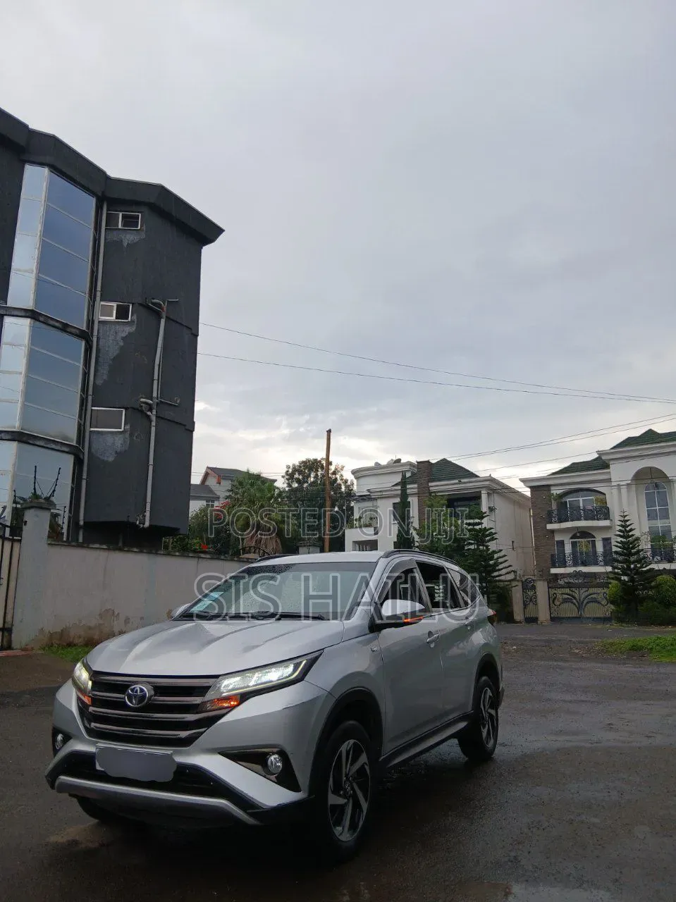 Toyota Rush 1.5 RWD 2021 Silver