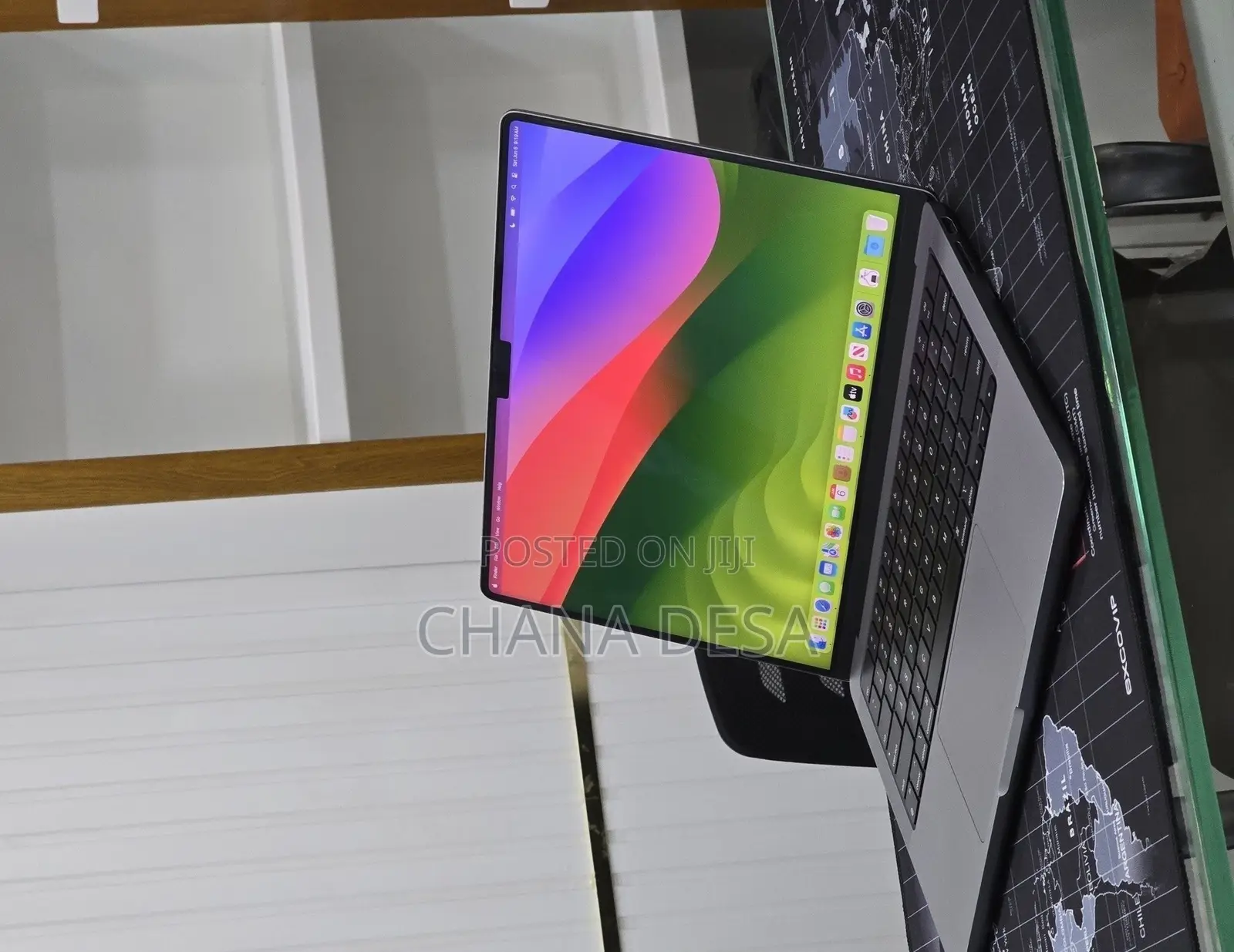 New Laptop Apple MacBook Pro 2023 M3 8GB Apple M3 Pro SSD 512GB