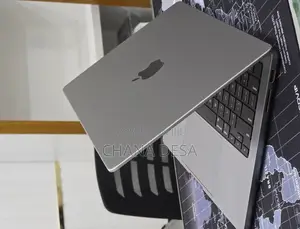 New Laptop Apple MacBook Pro 2023 M3 8GB Apple M3 Pro SSD 512GB