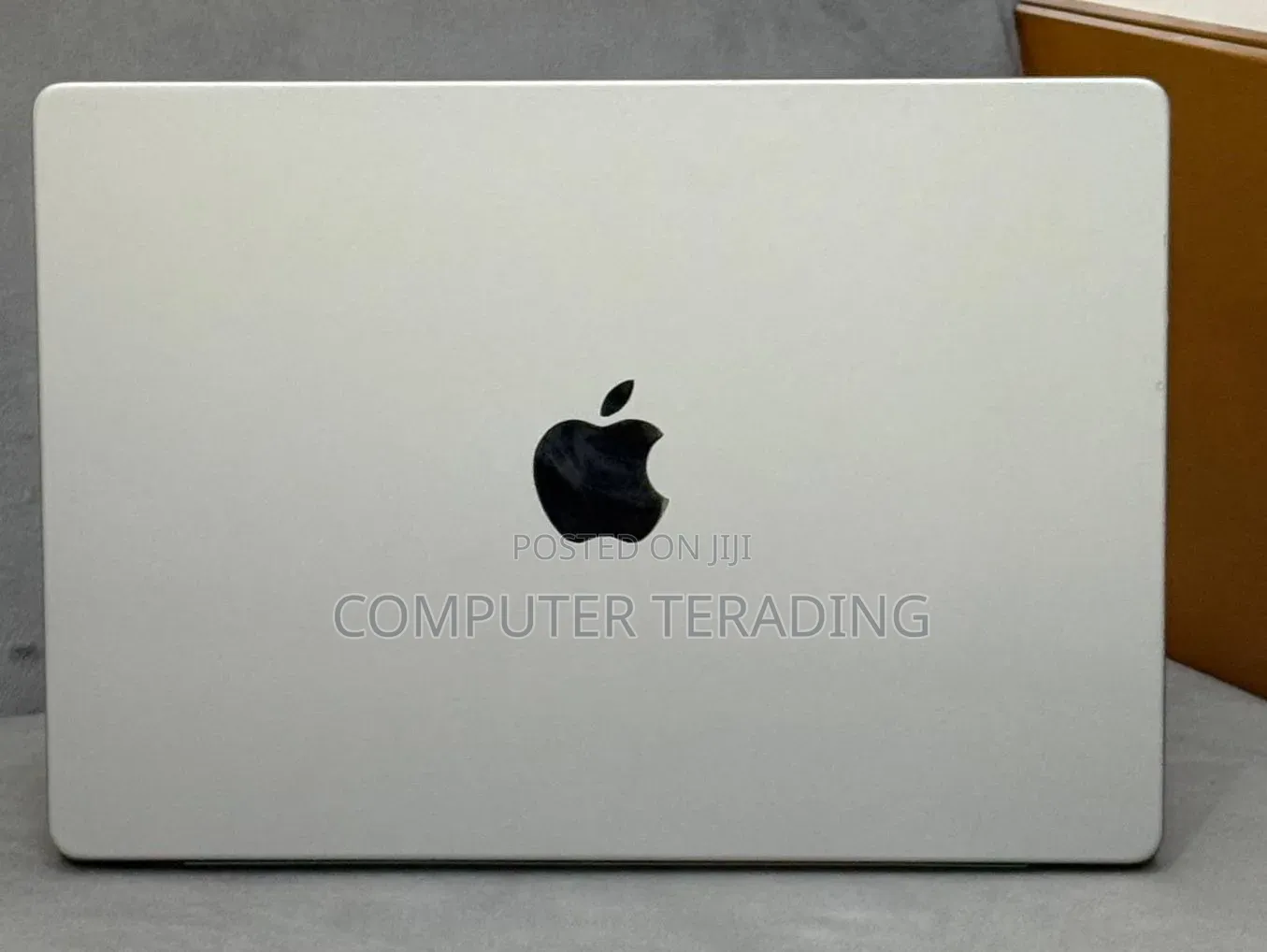 New Laptop Apple MacBook Pro 2021 M1 16GB Apple M1 Pro SSD 1T