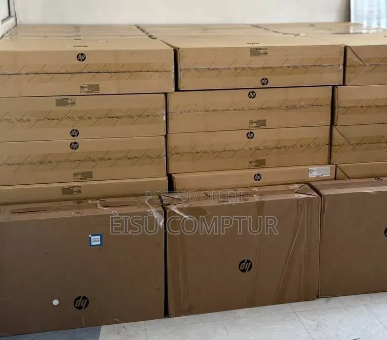 New HP 200 G4 22 All-in-One 8GB Intel Core i5 SSD 512GB