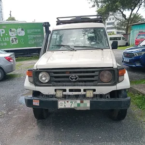 Toyota Land Cruiser 2003