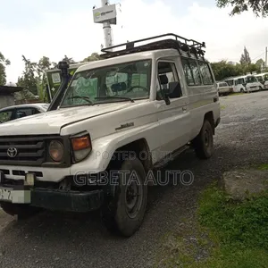Toyota Land Cruiser 2003