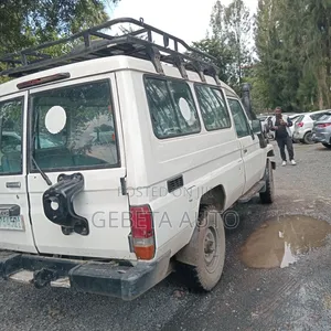 Toyota Land Cruiser 2003