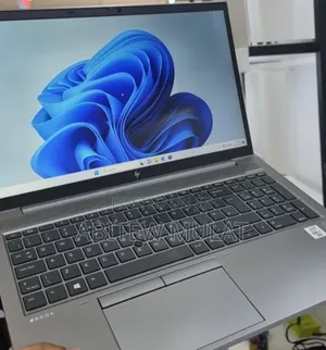 New Laptop HP ZBook 15 16GB Intel Core i7 SSD 512GB