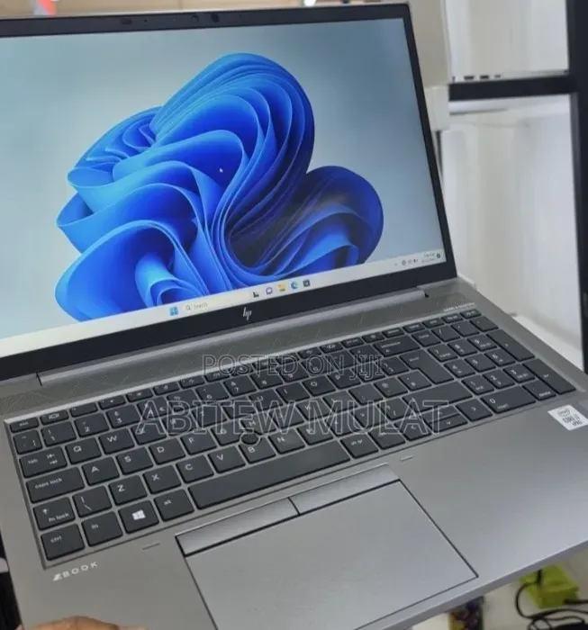 New Laptop HP ZBook 15 16GB Intel Core i7 SSD 512GB
