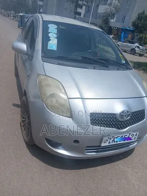 Toyota Yaris 2005 Gray