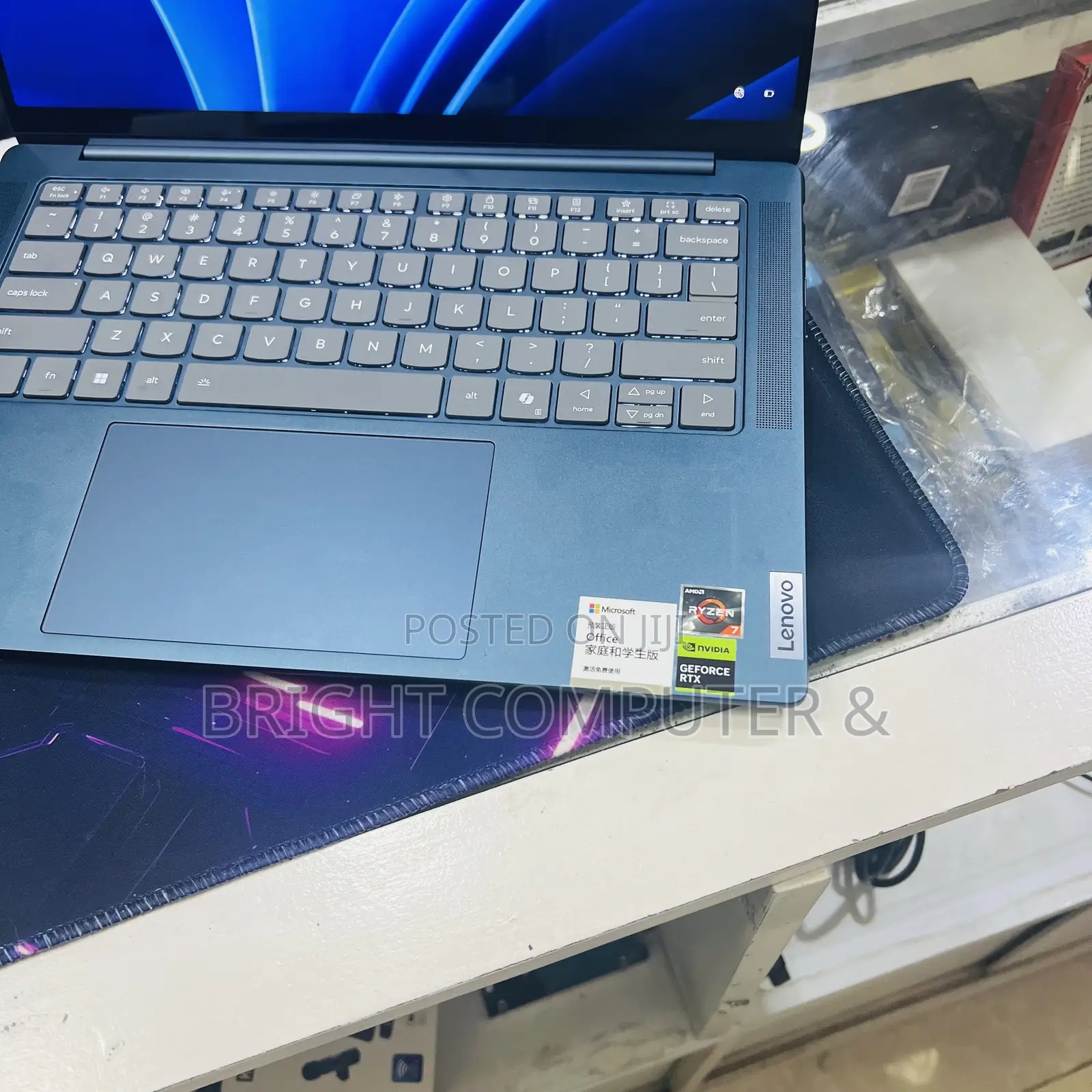 New Laptop Lenovo Yoga 7i 16GB AMD Ryzen 7 SSD 1T