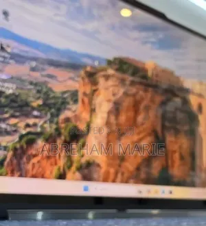 New Laptop Lenovo Yoga 9 16GB Intel Core Ultra 7 SSD 1T