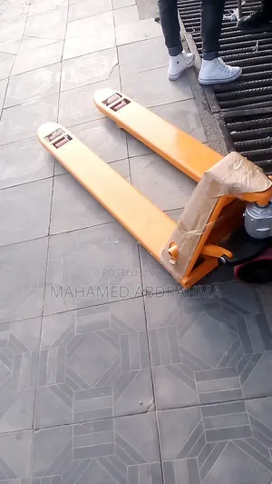 Fork Lift 3 Ton (ፓሊትራክ)