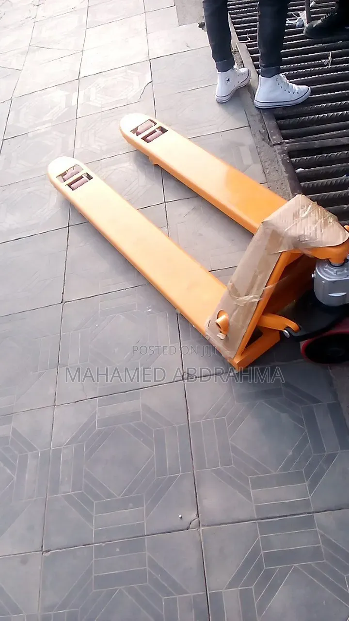 Fork Lift 3 Ton (ፓሊትራክ)