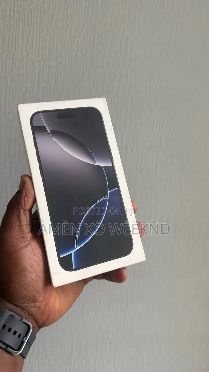 New Apple iPhone 16 Pro Max 256 GB Black