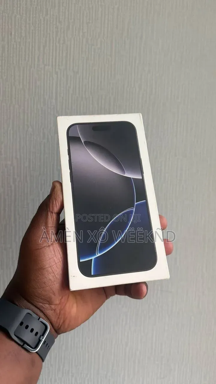 New Apple iPhone 16 Pro Max 256 GB Black