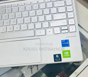 New Laptop HP Envy 14 16GB Intel Core i7 SSD 512GB