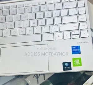 New Laptop HP Envy 14 16GB Intel Core i7 SSD 512GB
