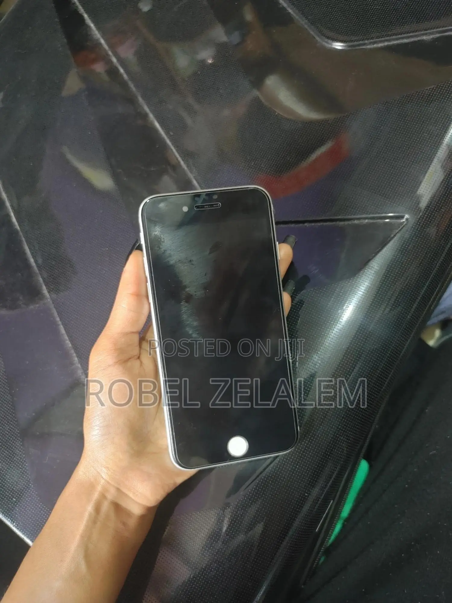 Apple iPhone 8 64 GB White
