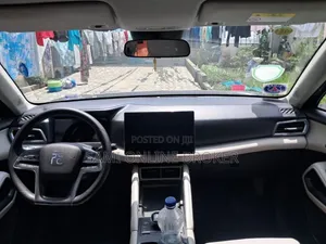 BYD Yuan Up 2024 Silver