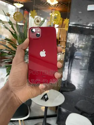 Apple iPhone 13 128 GB Red