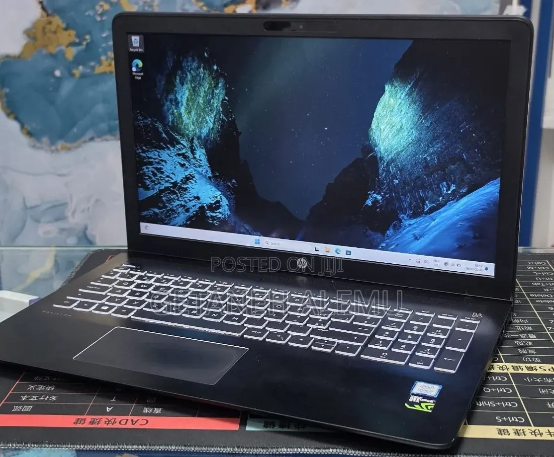 New Laptop HP Pavilion 15 16GB Intel Core i7 SSD 256GB